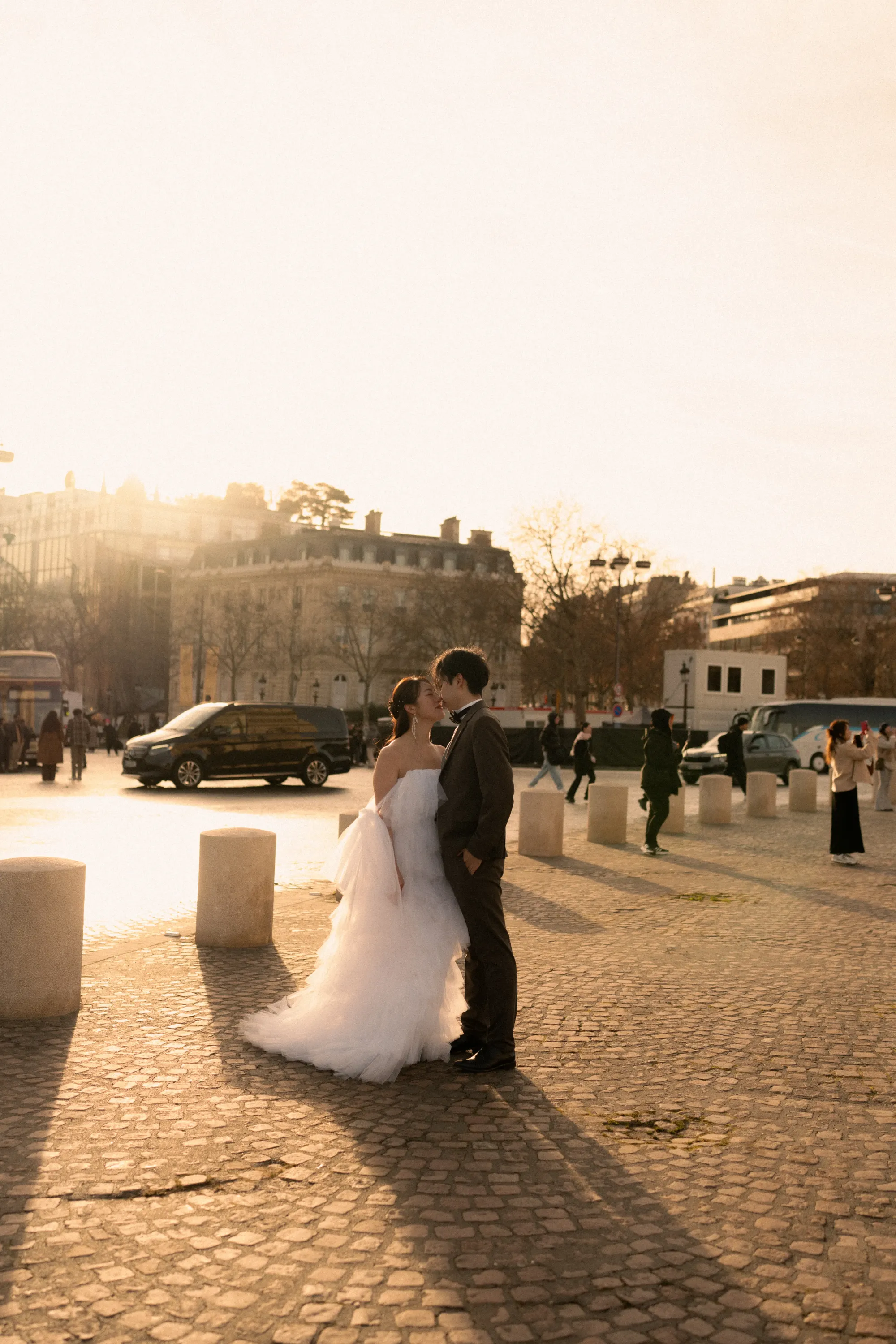 撮影場所がパリのウェディングフォト