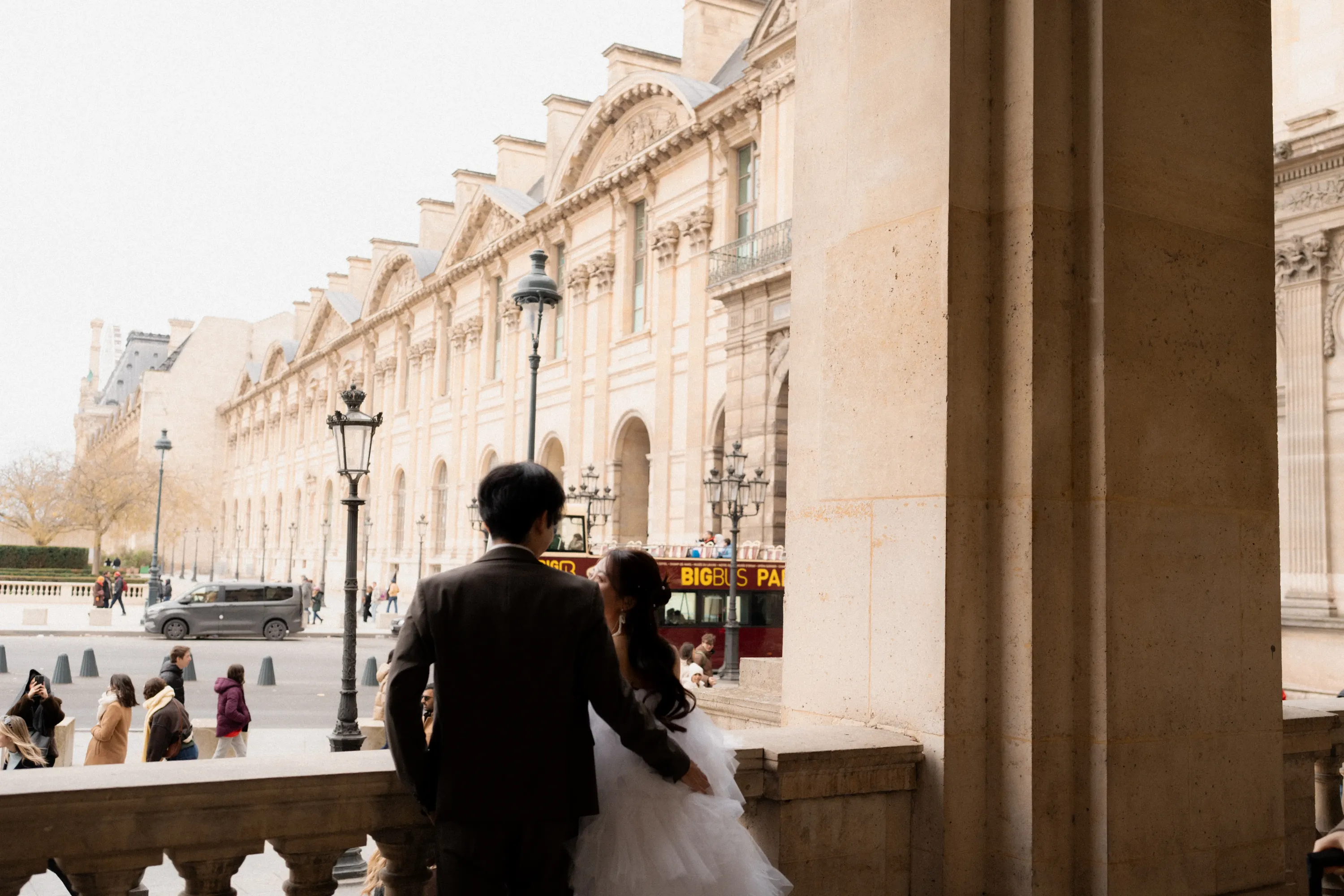 撮影場所がパリのウェディングフォト