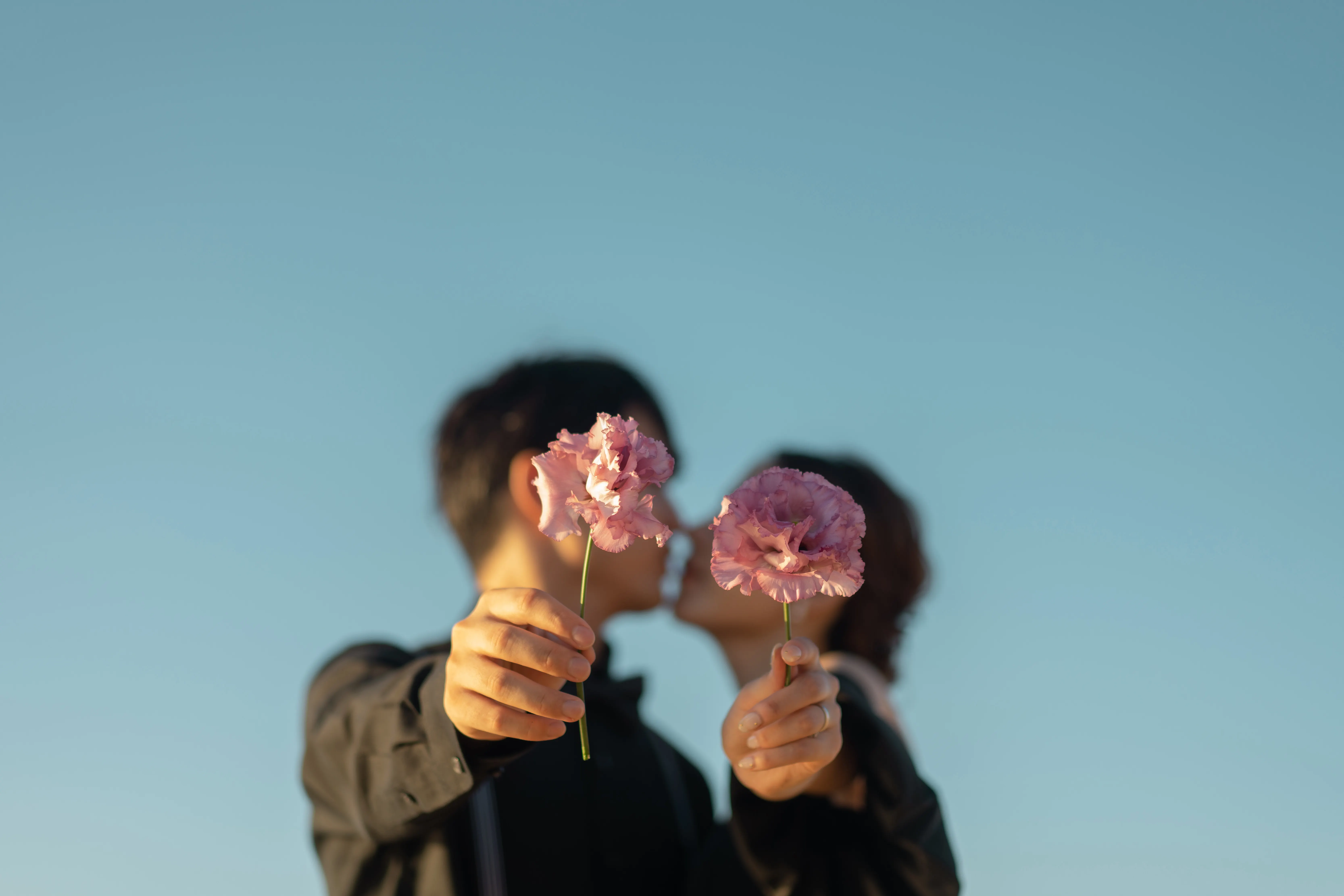 キスしている写真